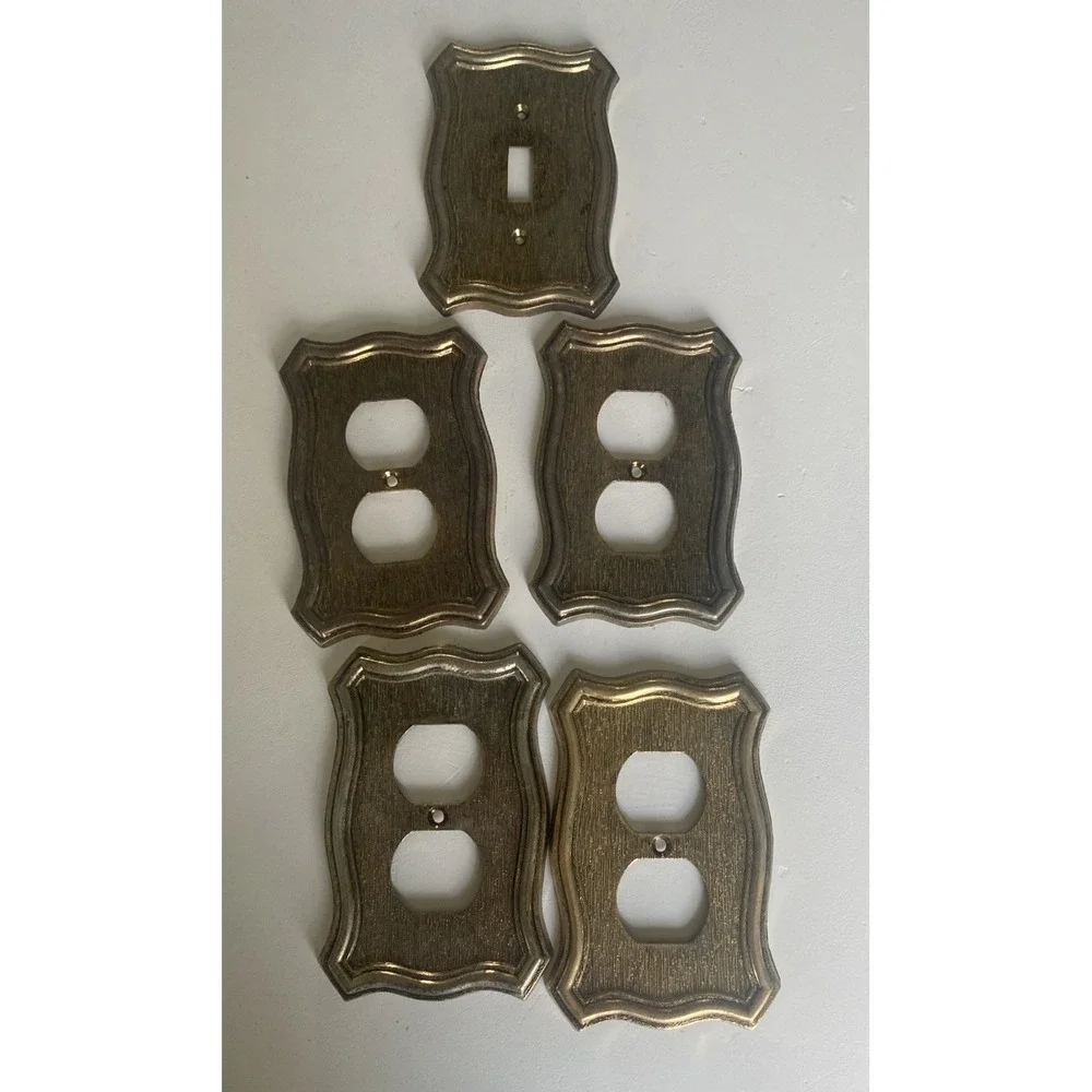 Lot of 5 Vintage 1968 American Tack & Hardware Metal Outlet Covers